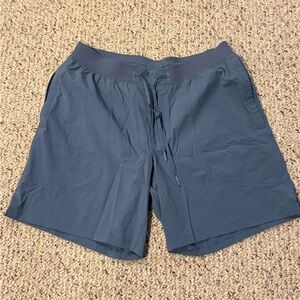 Lululemon License to Train Linerless 7” Short